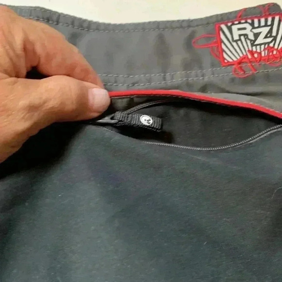 Rip Zone Rare  90’s Board Shorts, Adjustable Waist, Embroidered - Picture 7 of 14